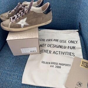 Golden Goose Women's Super- Star Classic Size 40